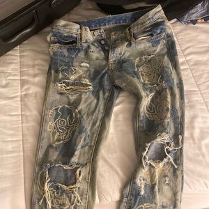 Skinny distressed jeans